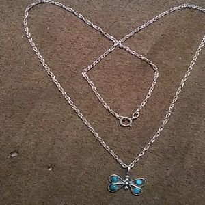 Steering silver necklace with butterfly